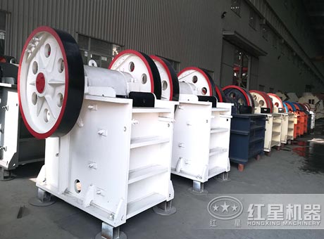 鹅卵石破碎机机械设备都有哪些,价格多少