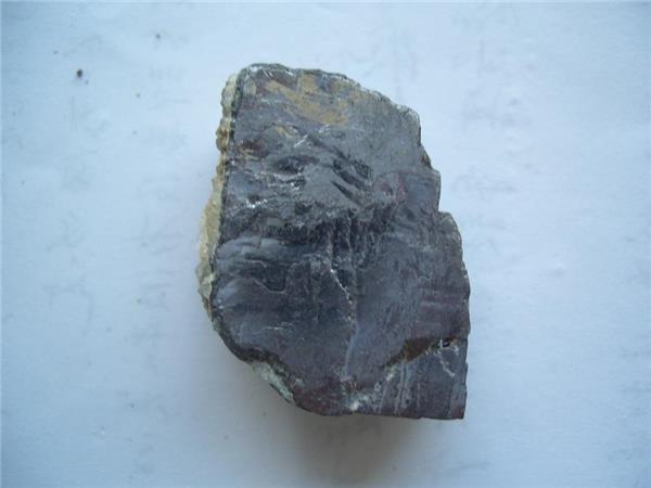玄武岩加工成砂子用什么设备？